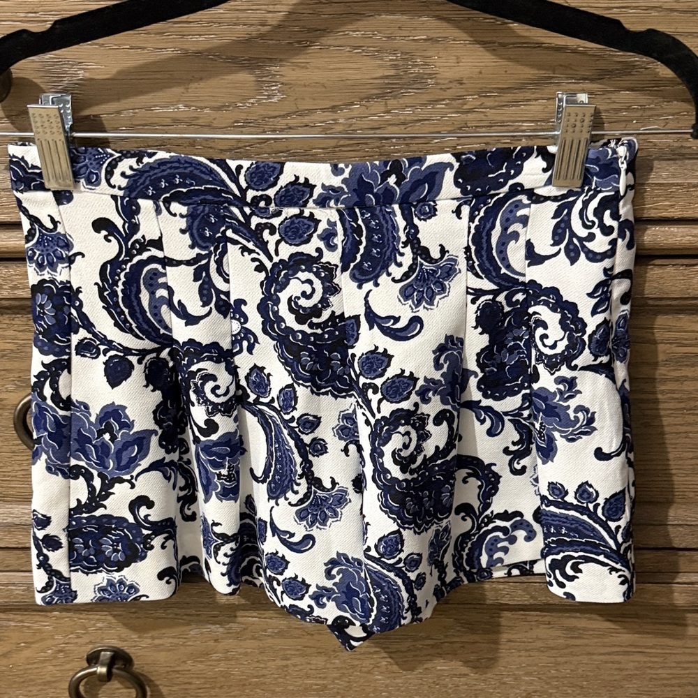 Forever 21 High Waist Blue and White Paisley Shorts